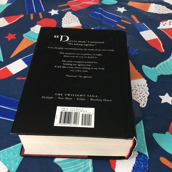 🛍️ Breaking Dawn from Twilight Saga nwt - Picture 2 of 5